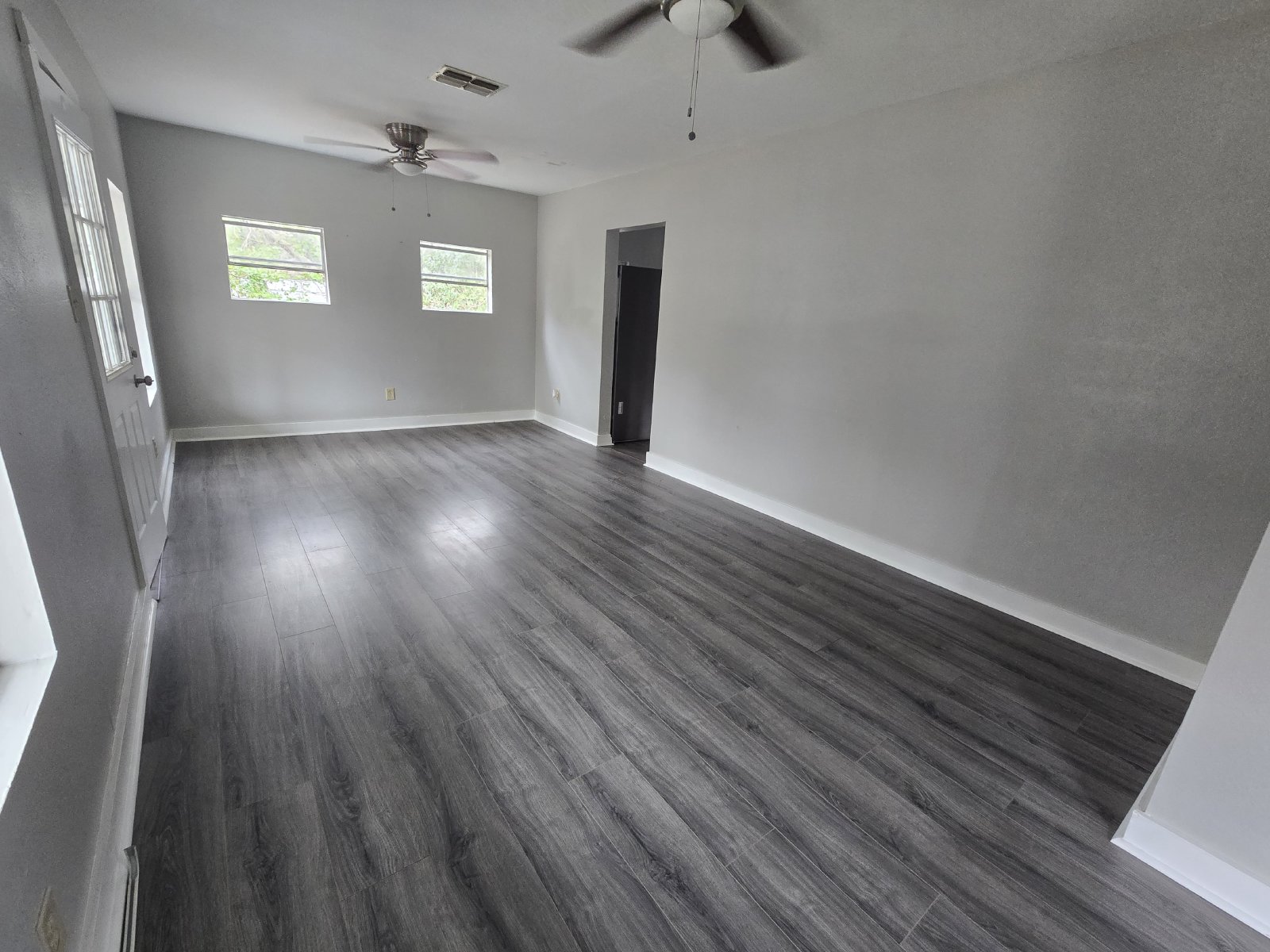 Cute Renovated 2/1 1930s Home property image