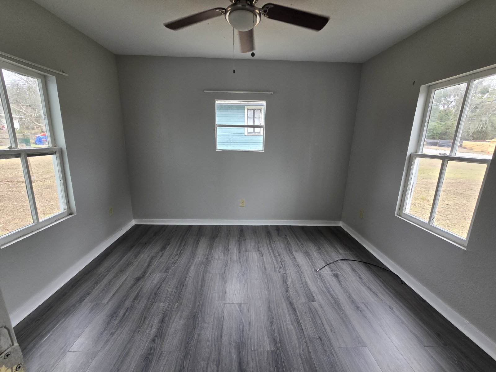 Cute Renovated 2/1 1930s Home property image