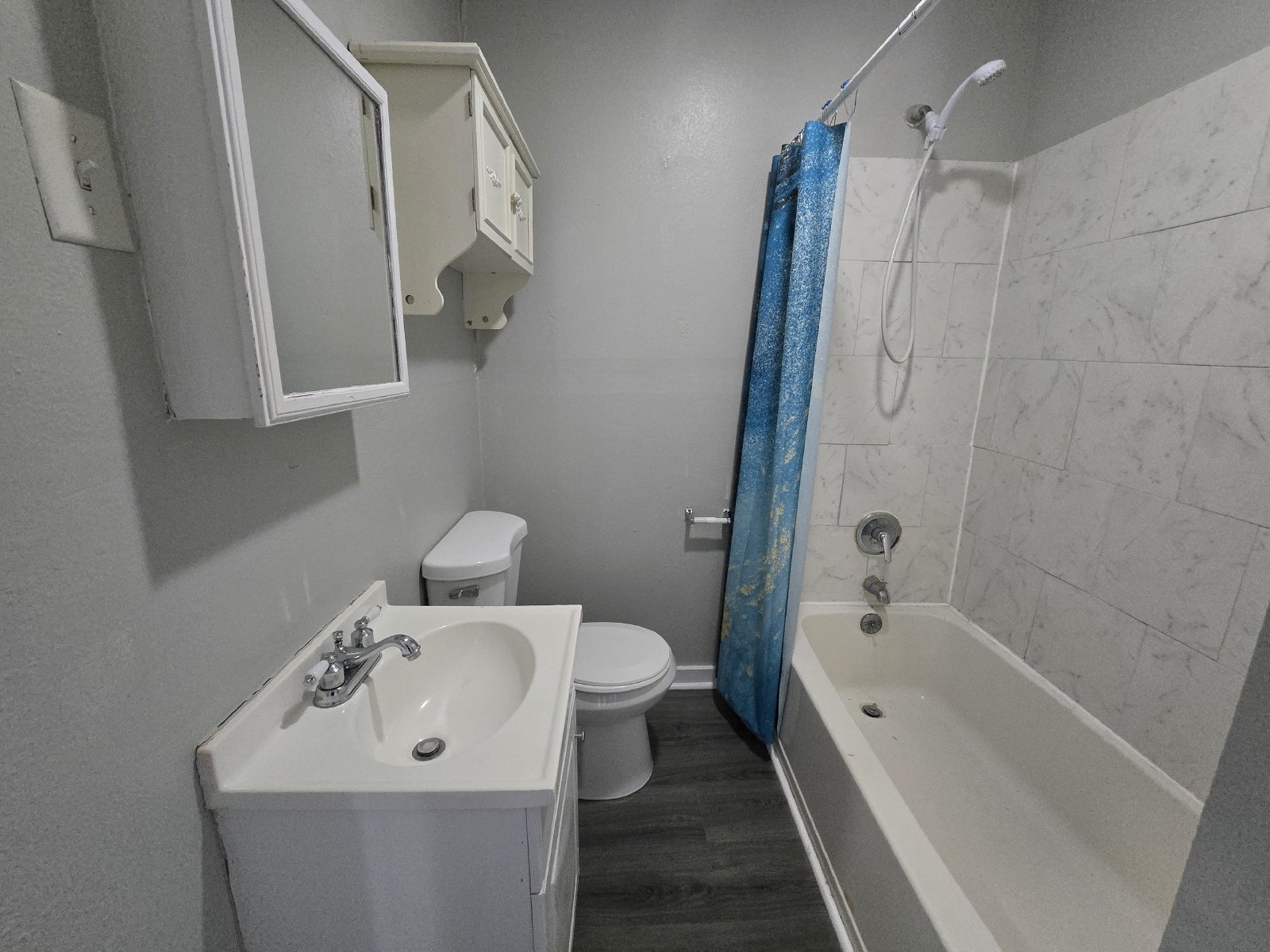 Cute Renovated 2/1 1930s Home property image