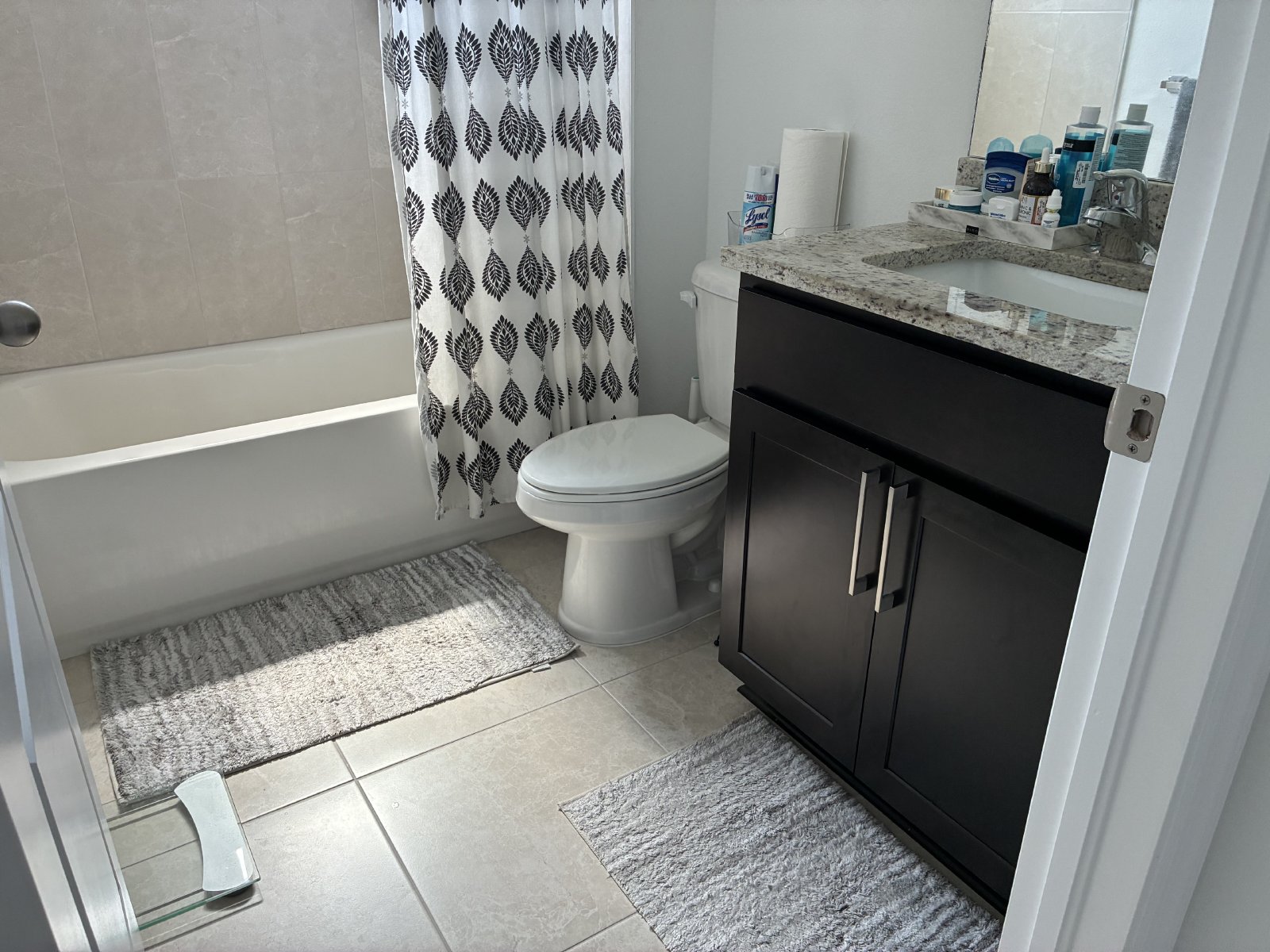 Adorable 1/1 Garage Apartment property image