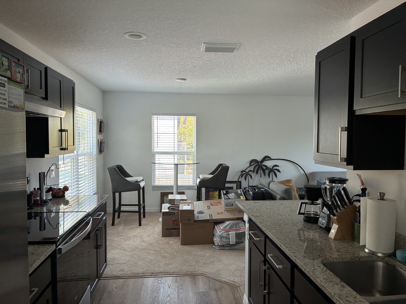 Adorable 1/1 Garage Apartment property image