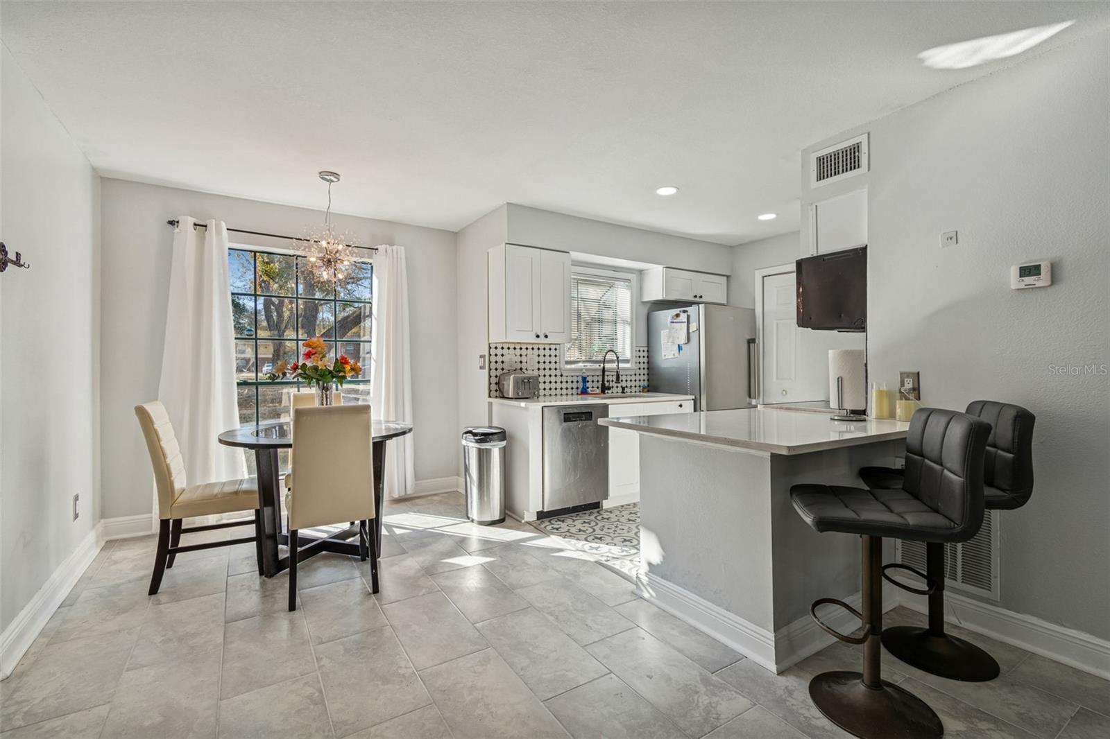 Beautifully Updated Condo For Rent! property image