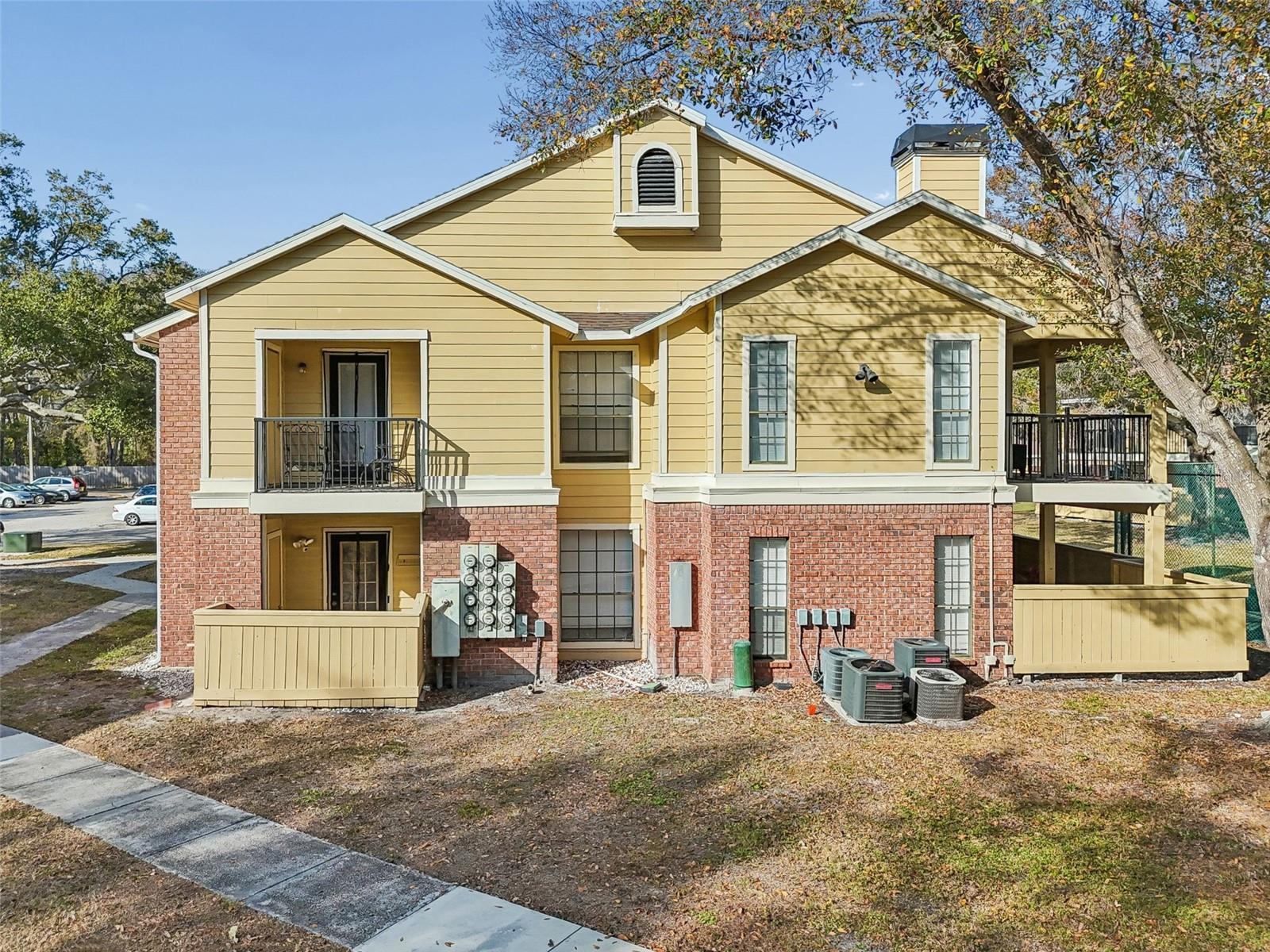 Beautifully Updated Condo For Rent! property image