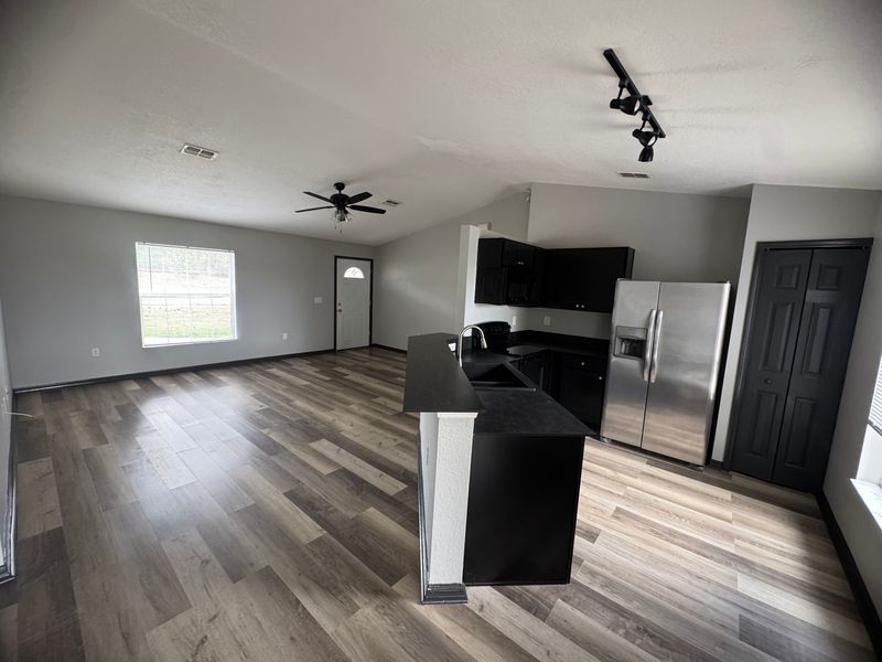 Beautifully Remodeled 3/2 In Spring Hill property image