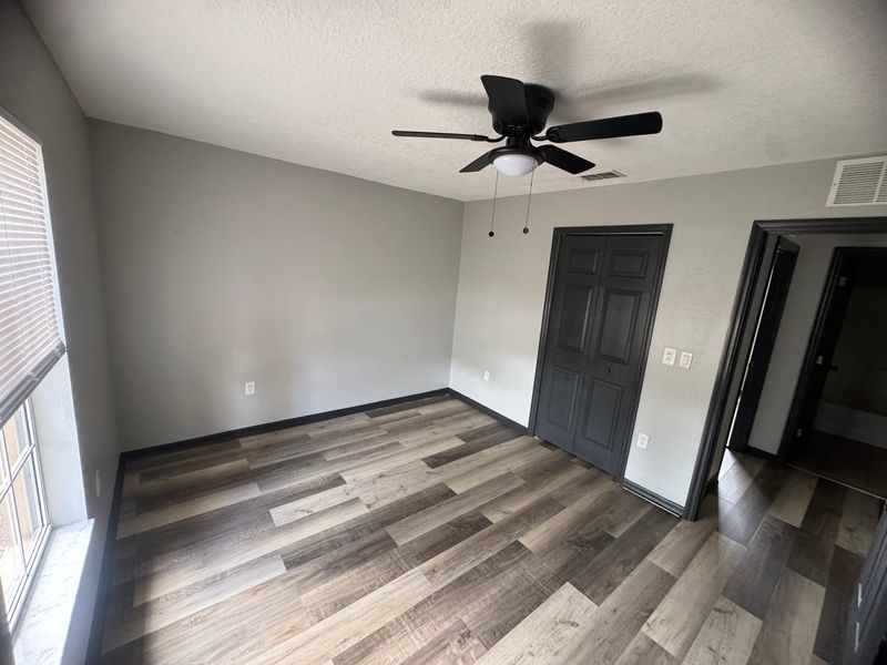 Beautifully Remodeled 3/2 In Spring Hill property image