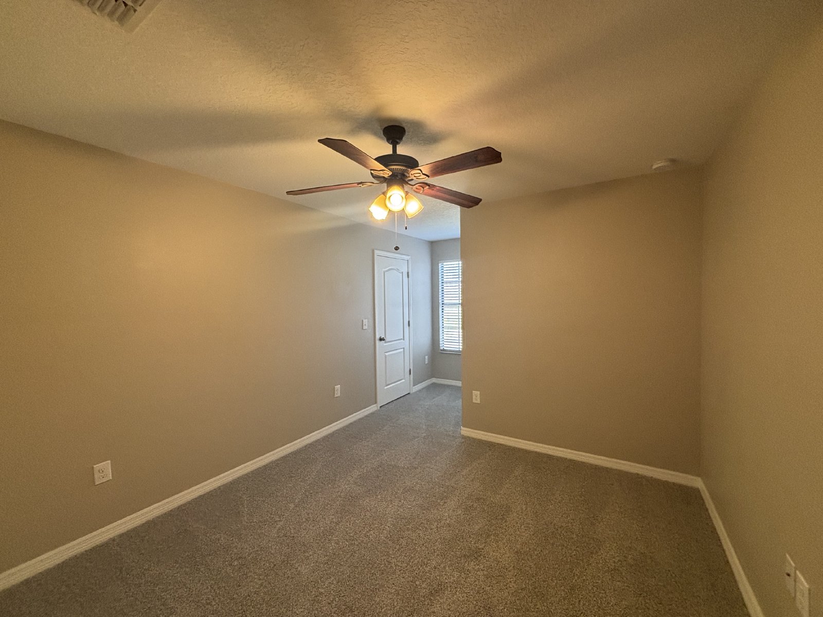 AWESOME BEAUTIFUL HOME property image