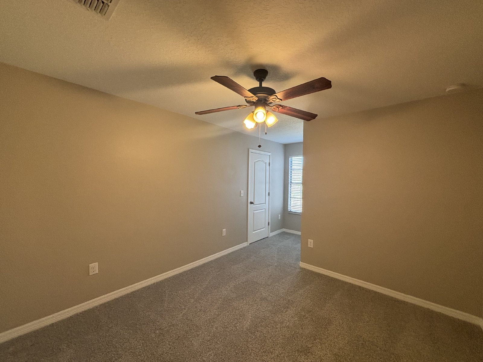 AWESOME BEAUTIFUL HOME property image