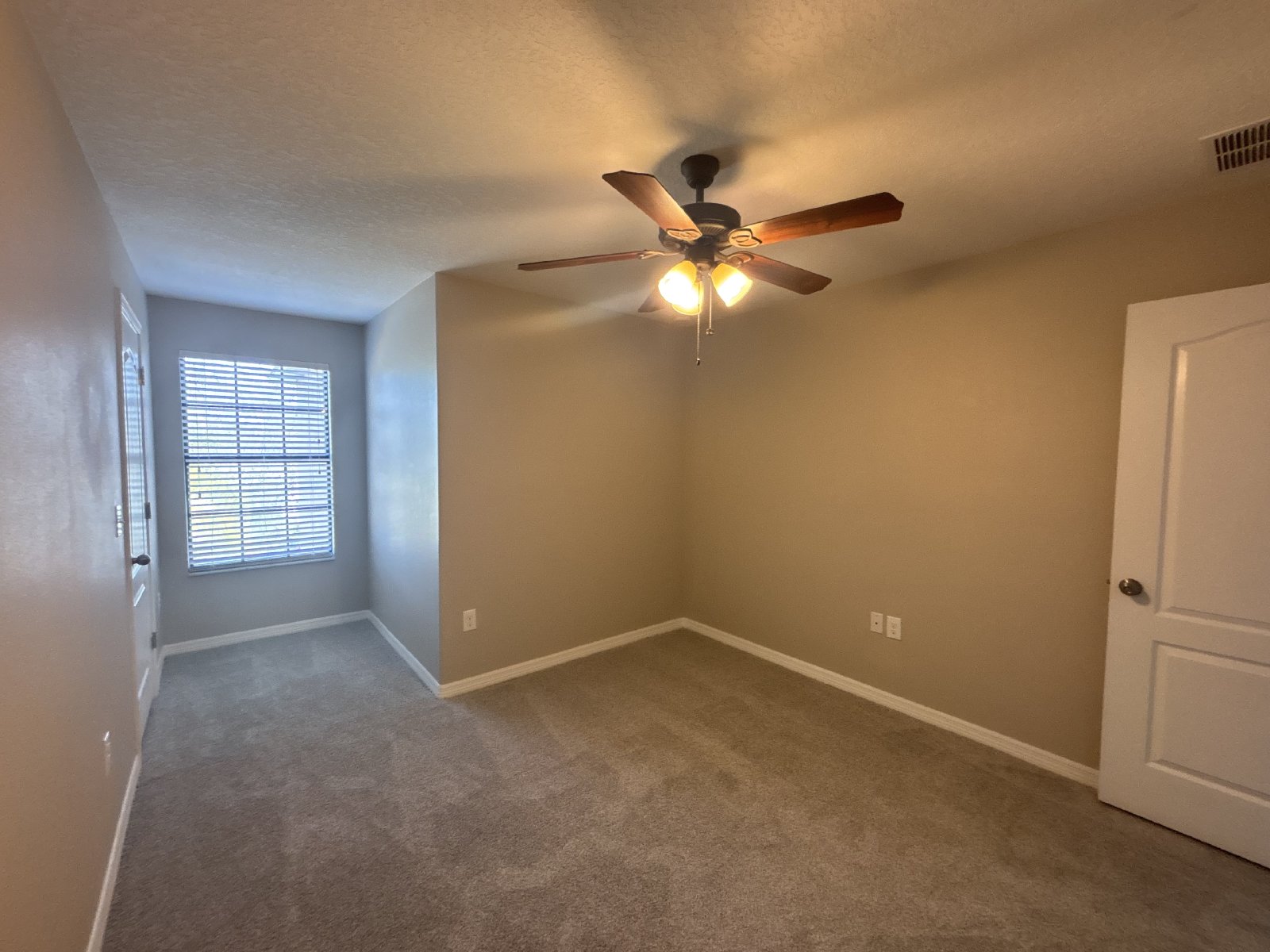 AWESOME BEAUTIFUL HOME property image