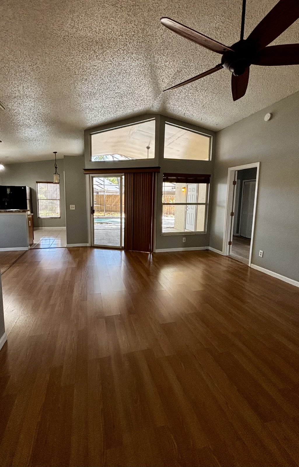 POOL Home 3Bed/2Bath/2 Car Garage property image