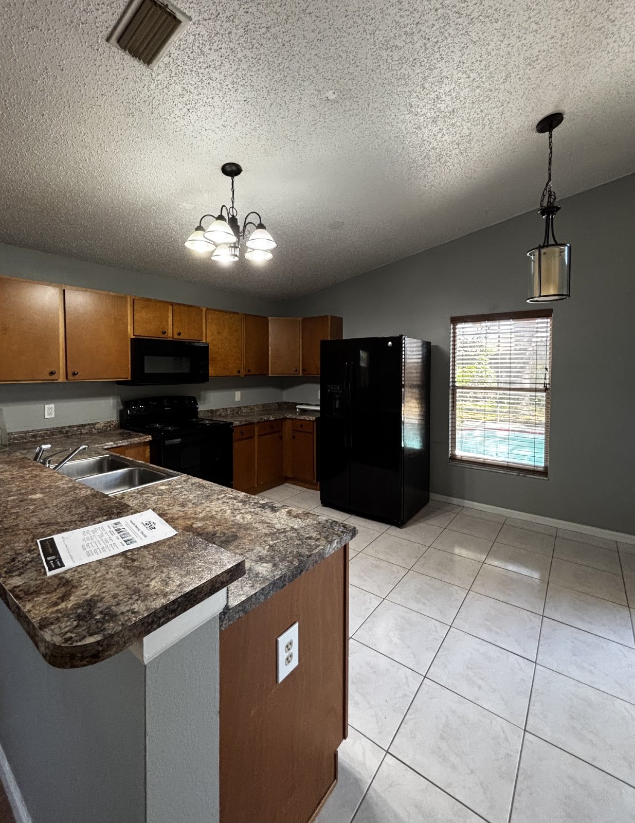 POOL Home 3Bed/2Bath/2 Car Garage property image