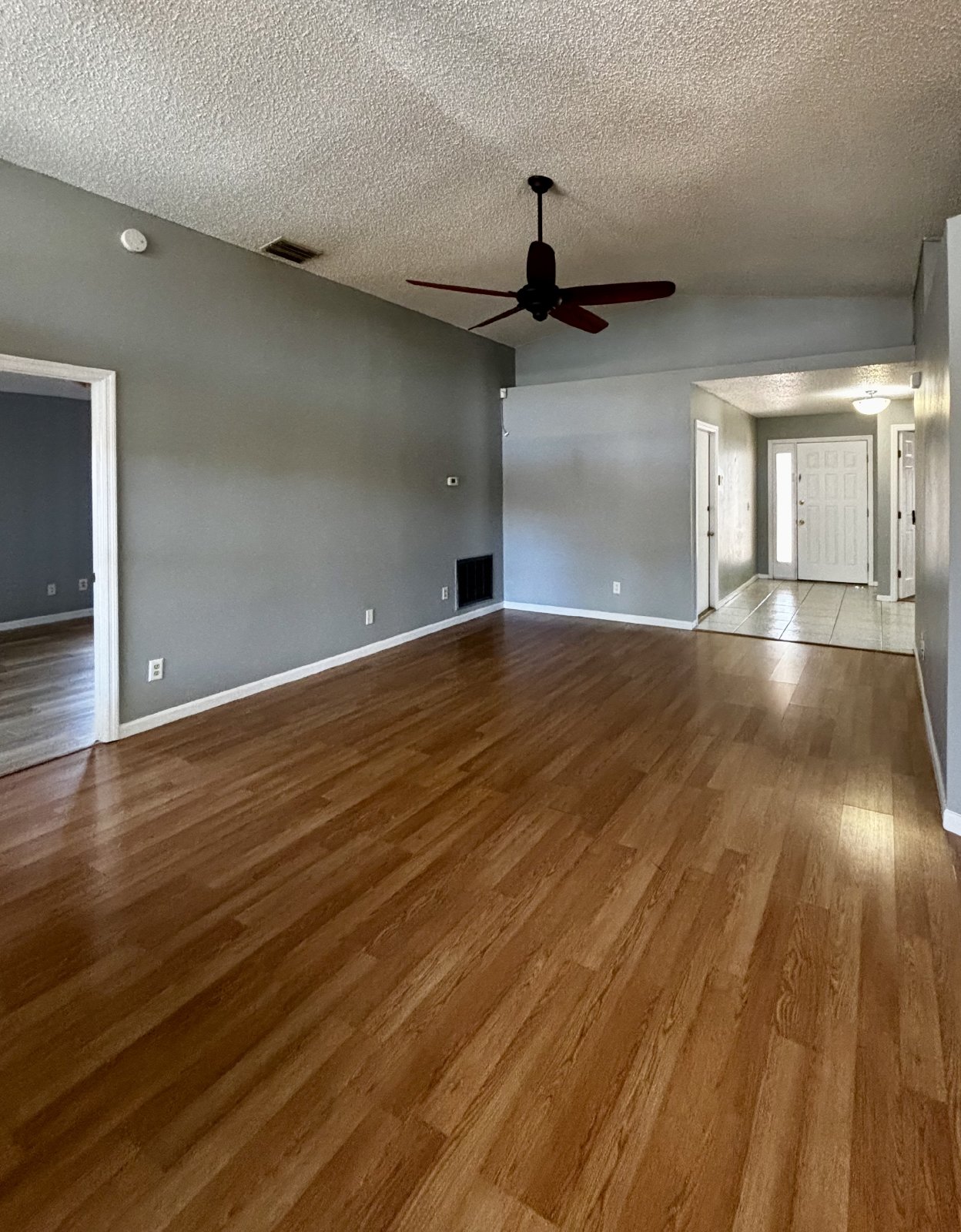 POOL Home 3Bed/2Bath/2 Car Garage property image