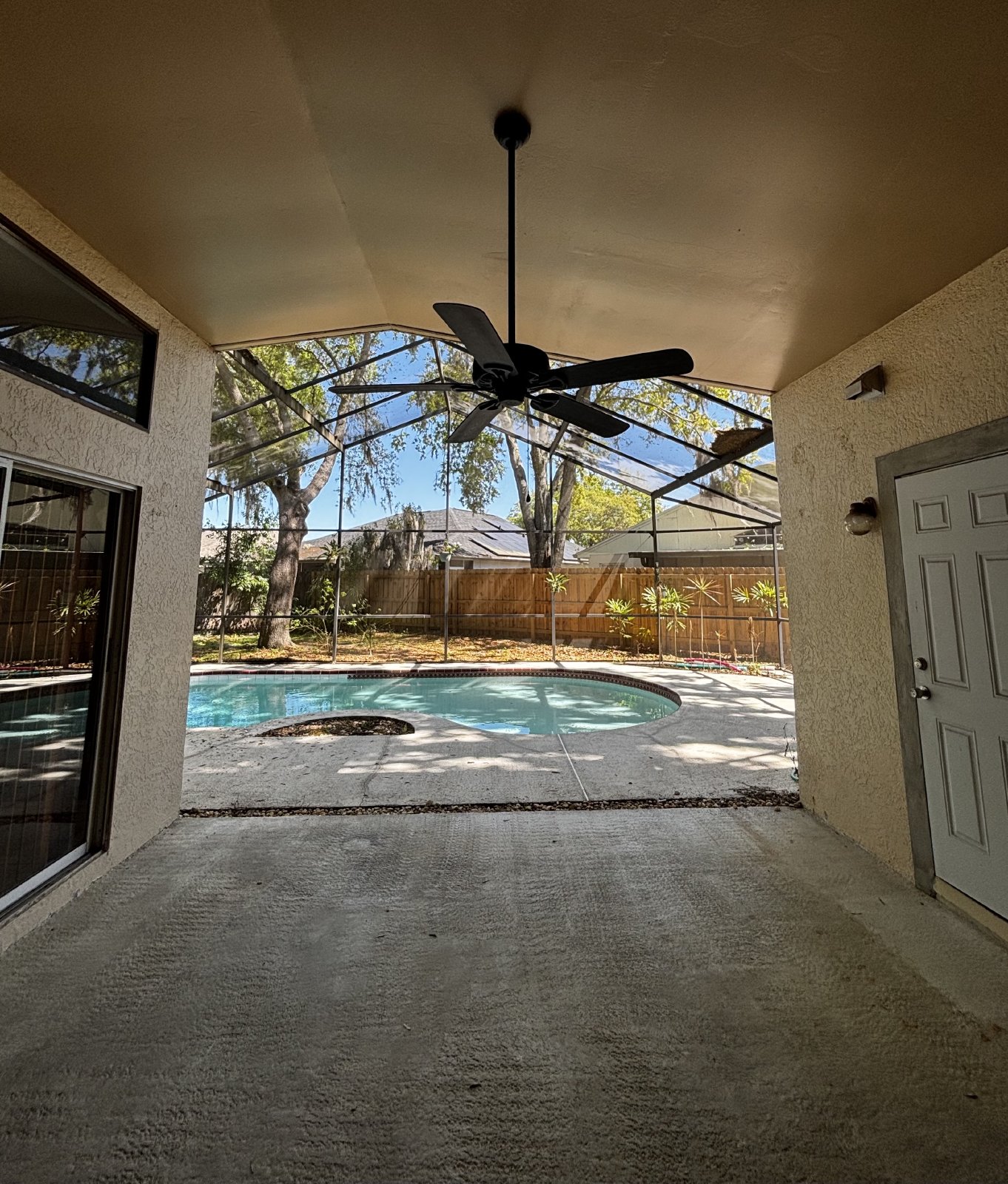 POOL Home 3Bed/2Bath/2 Car Garage property image