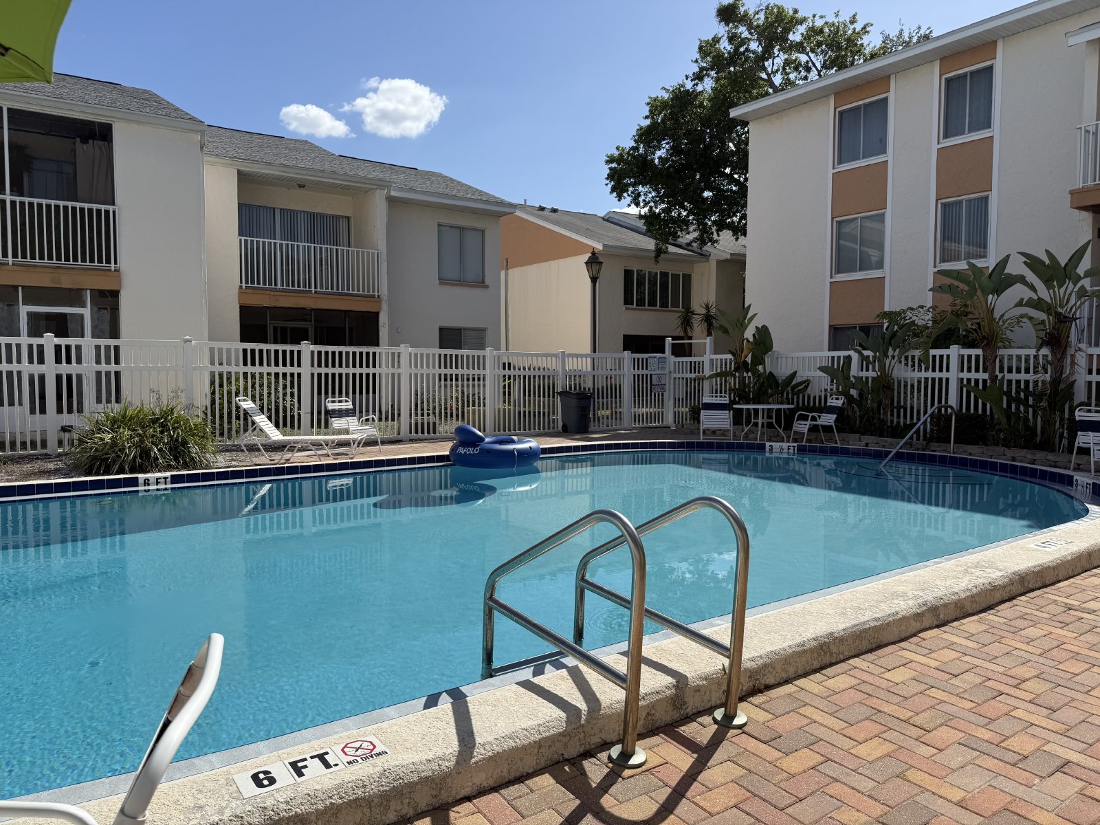 1 Bedroom, 1 Bath Condo In St Petersburg property image