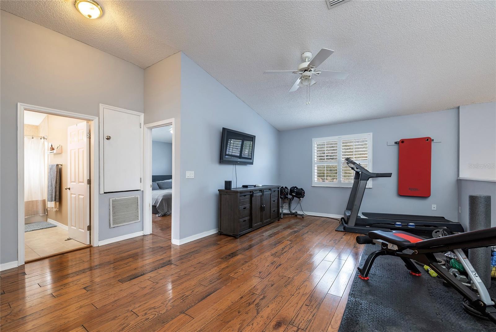 Luxury Living In East Lake Woodlands Updated Pool Home property image