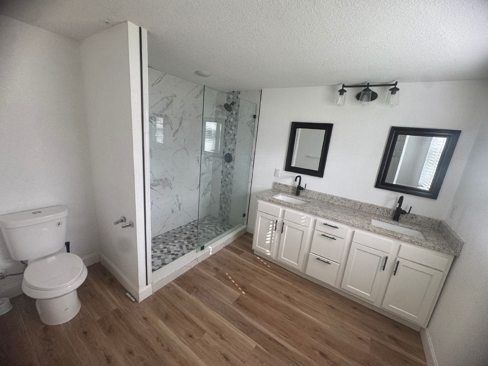 Beautiful And Updated 3 Bed 3 Bath Home In Plant City! property image