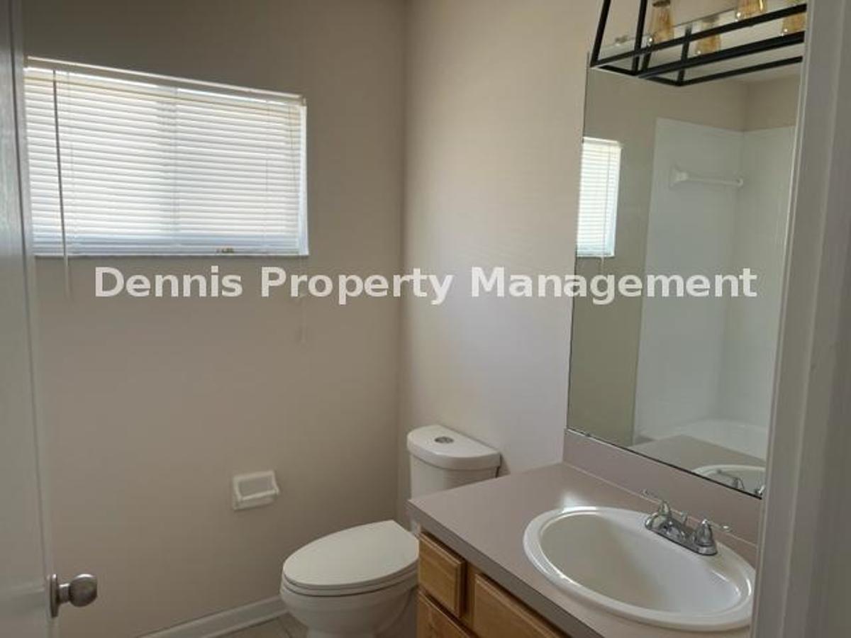 4/2 Gorgeous Home In Palm Cove! property image