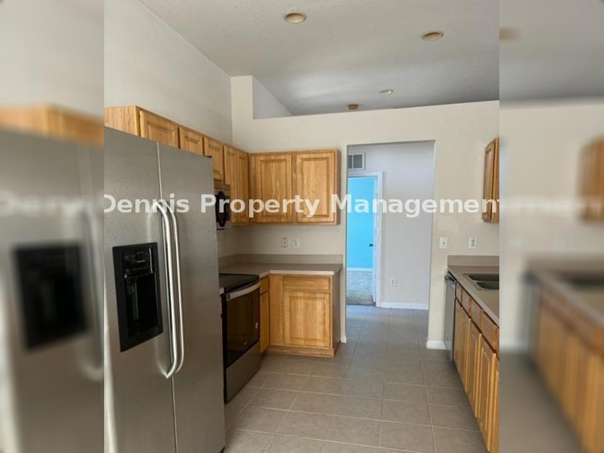 4/2 Gorgeous Home In Palm Cove! property image