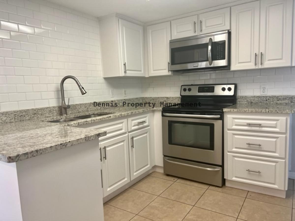 2 BR WITH ADDIT 3RD IN PORT RICHEY AVAILABLE IMMEDIATELY! property image