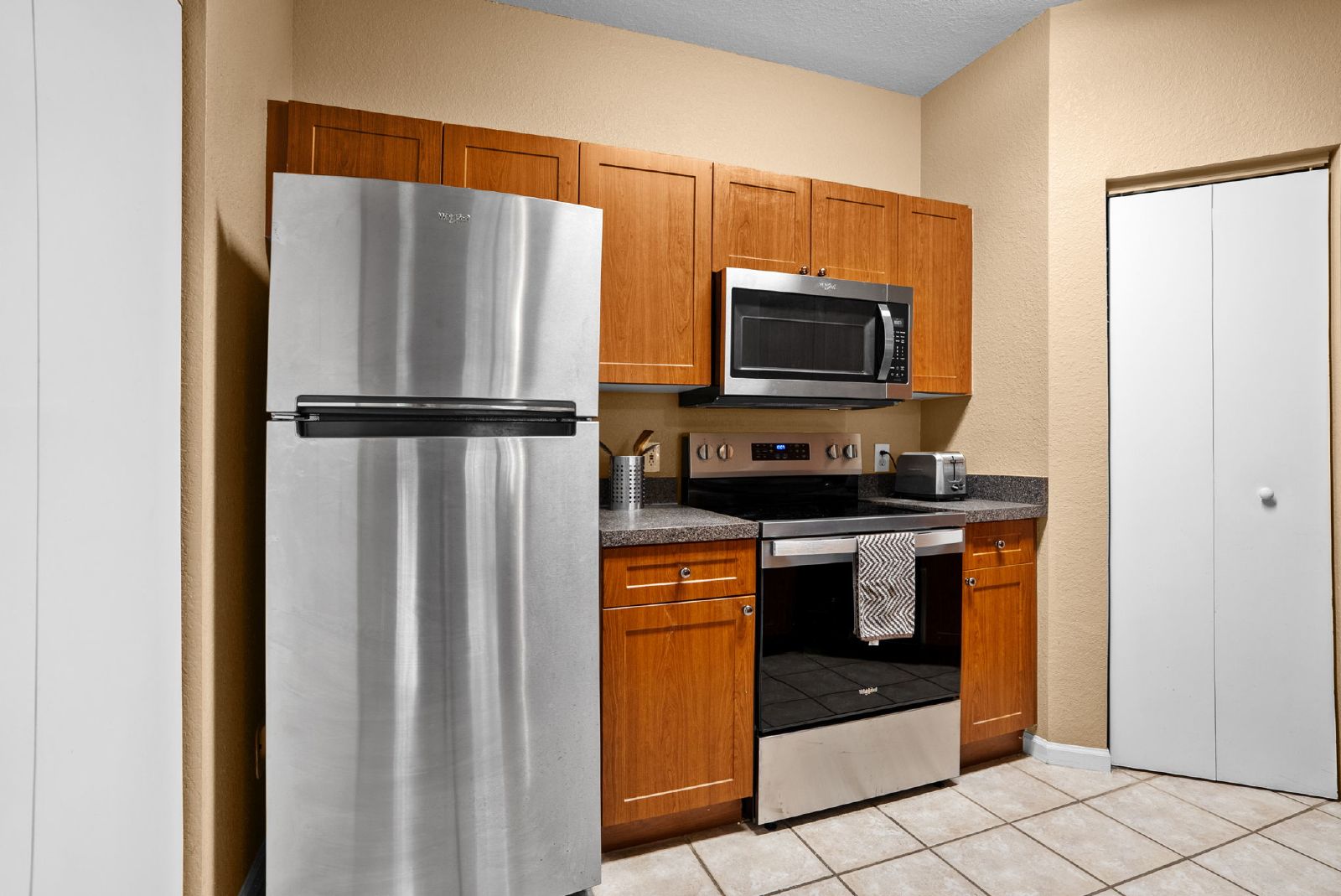 Furnished, Luxury Resort Style Condo! property image