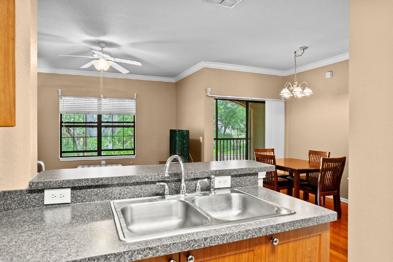 Furnished, Luxury Resort Style Condo! property image