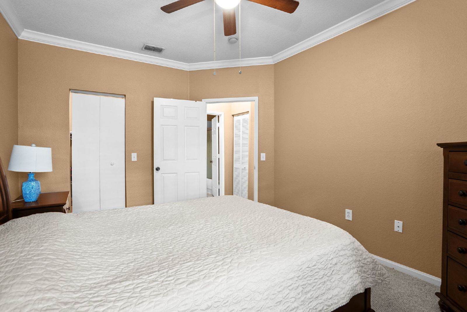 Furnished, Luxury Resort Style Condo! property image