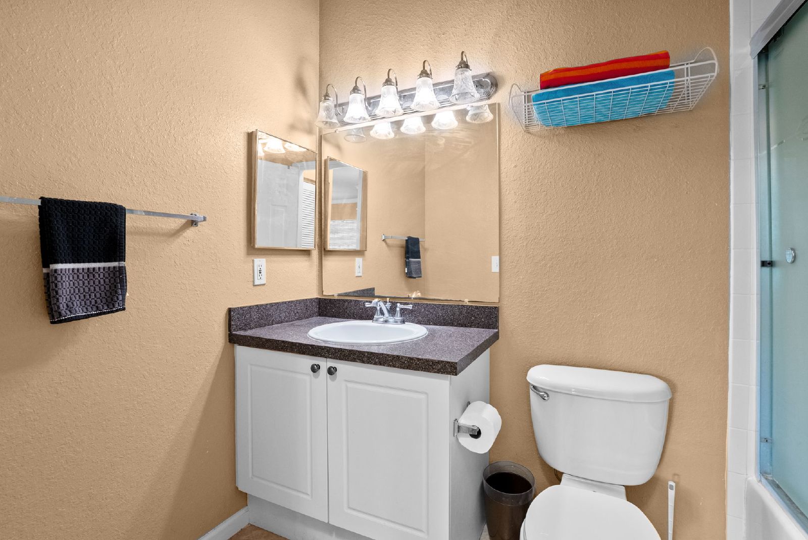 Furnished, Luxury Resort Style Condo! property image