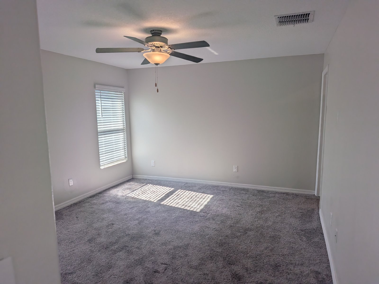 Nice 4/2/2 in Villages of Avalon property image