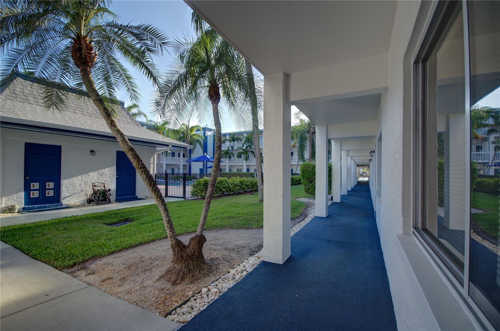 Upscale 2 bed 1 bath condo in St.Pete! property image