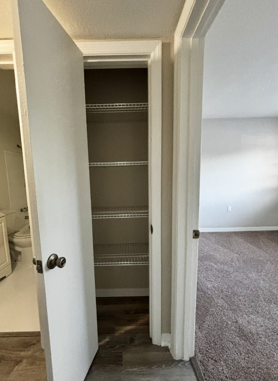 Upscale 2 bed 1 bath condo in St.Pete! property image