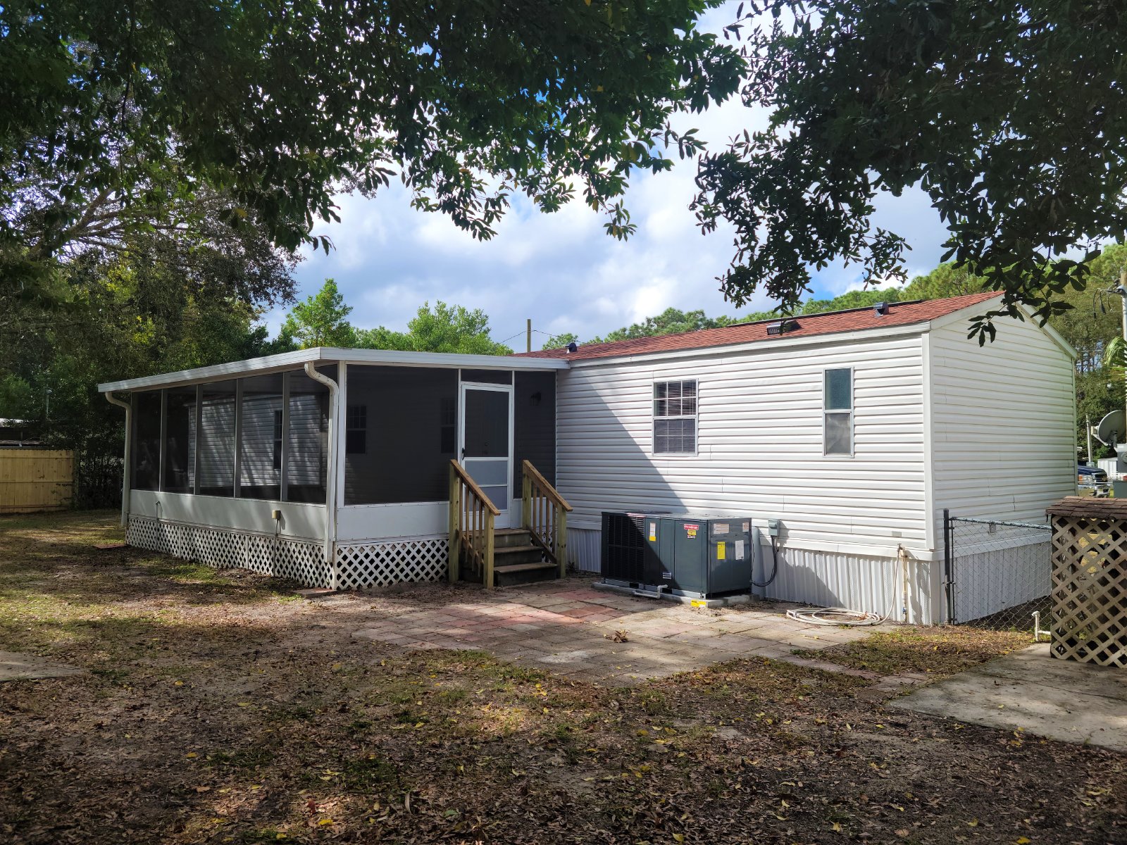 3/2 Mobile Home Located In Homosassa, FL! Fenced Yard! property image