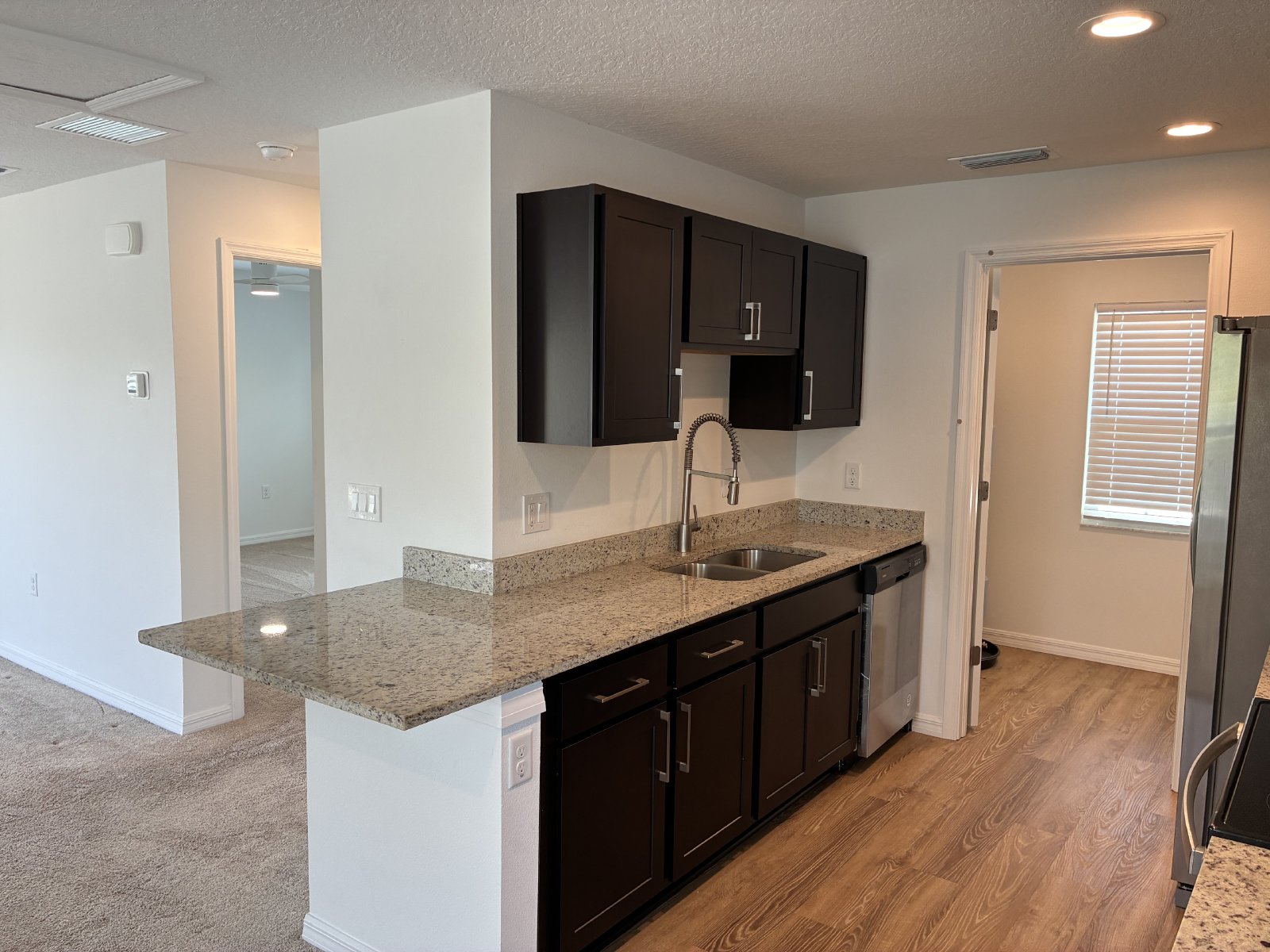 Adorable 1/1 Garage Apartment property image