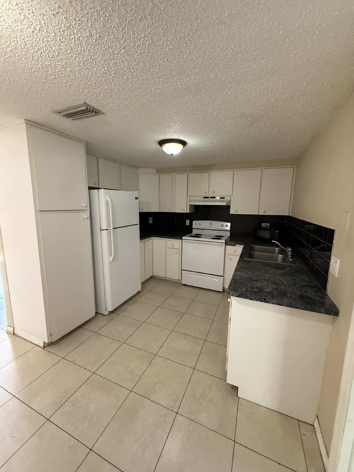 3 Bedroom, 1 Bathroom New Port Richey property image