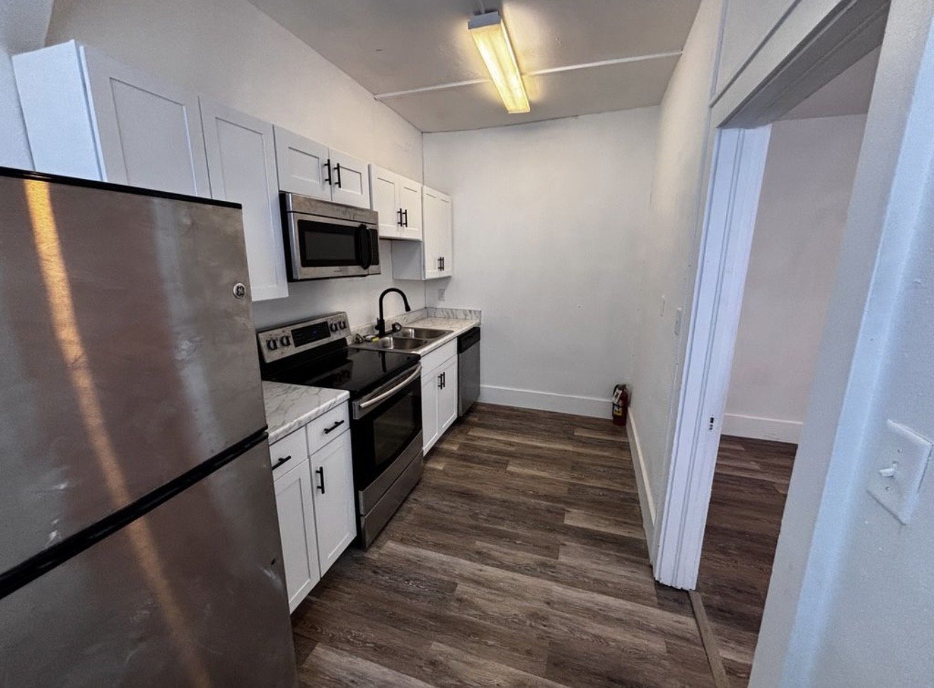 Charming 2 Bed 1 Bath Apartment property image