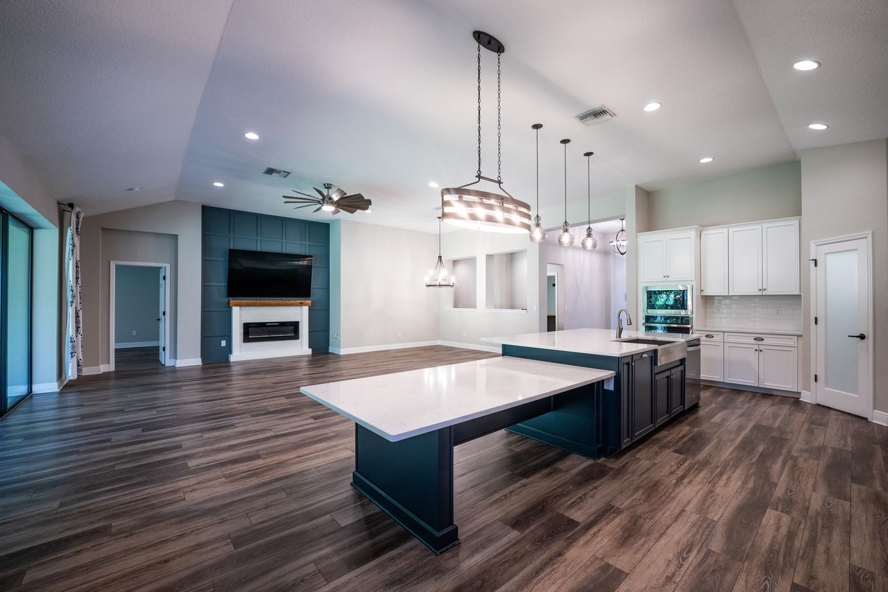 Three Bedroom With Den Custom Home In Triple Creek property image
