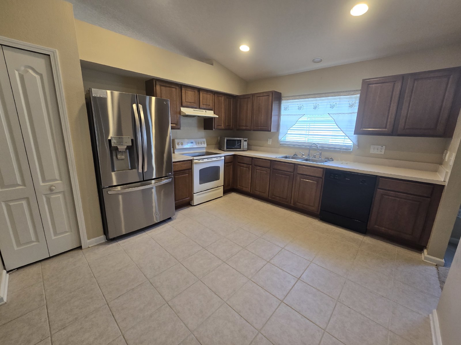 Beautiful 3 Bedroom Home In Palm Cove property image