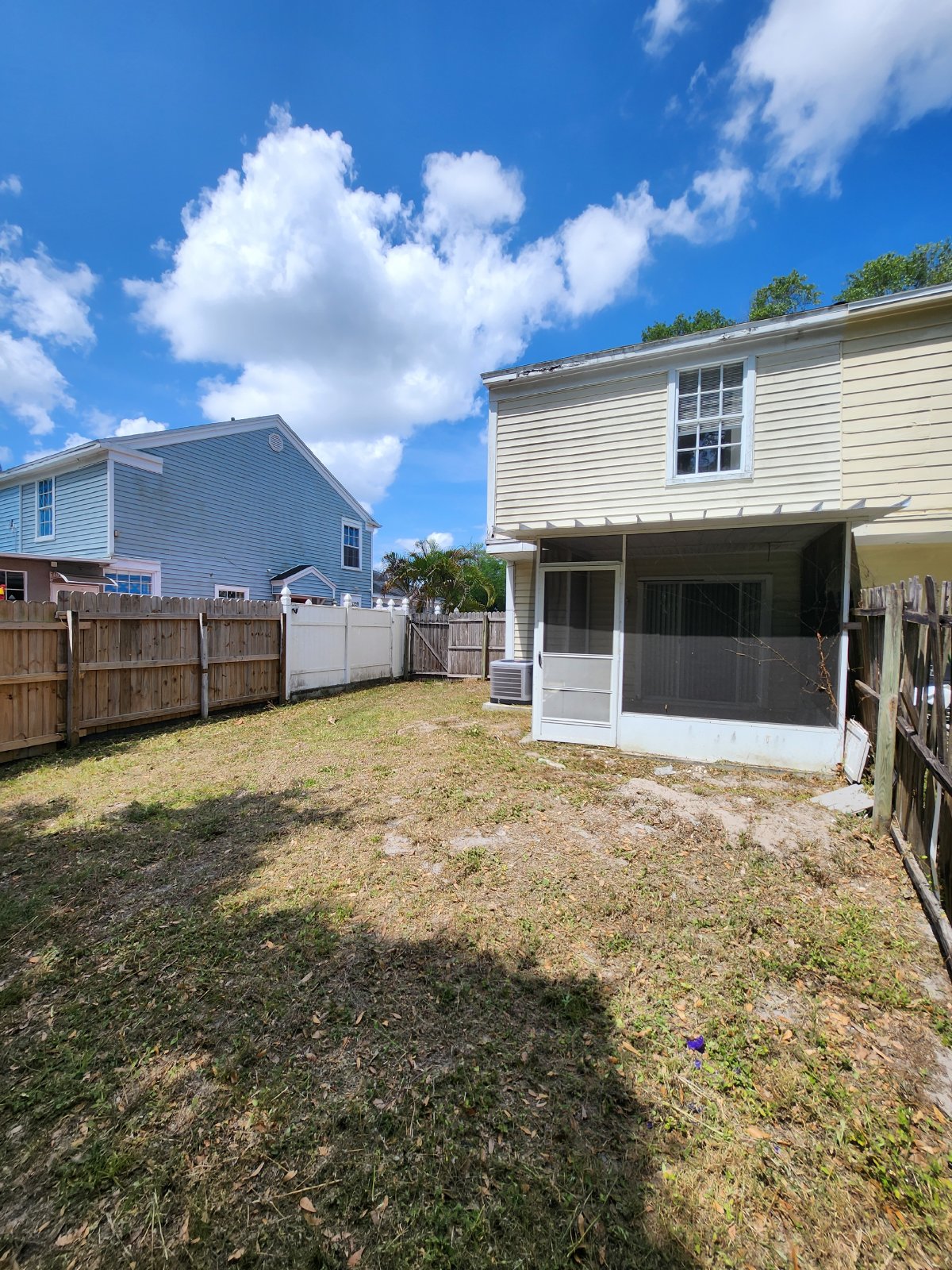 Cute 2/2.5 Townhouse With Fenced Yard property image