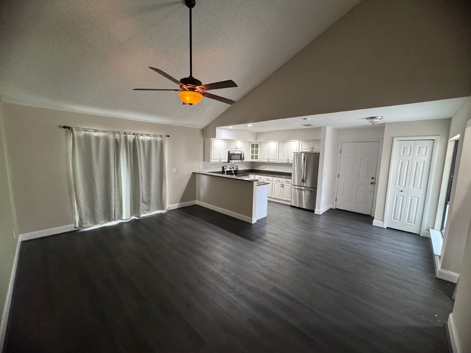Beautiful And Updated 2 Bed 2 Bath Condo In Clearwater property image
