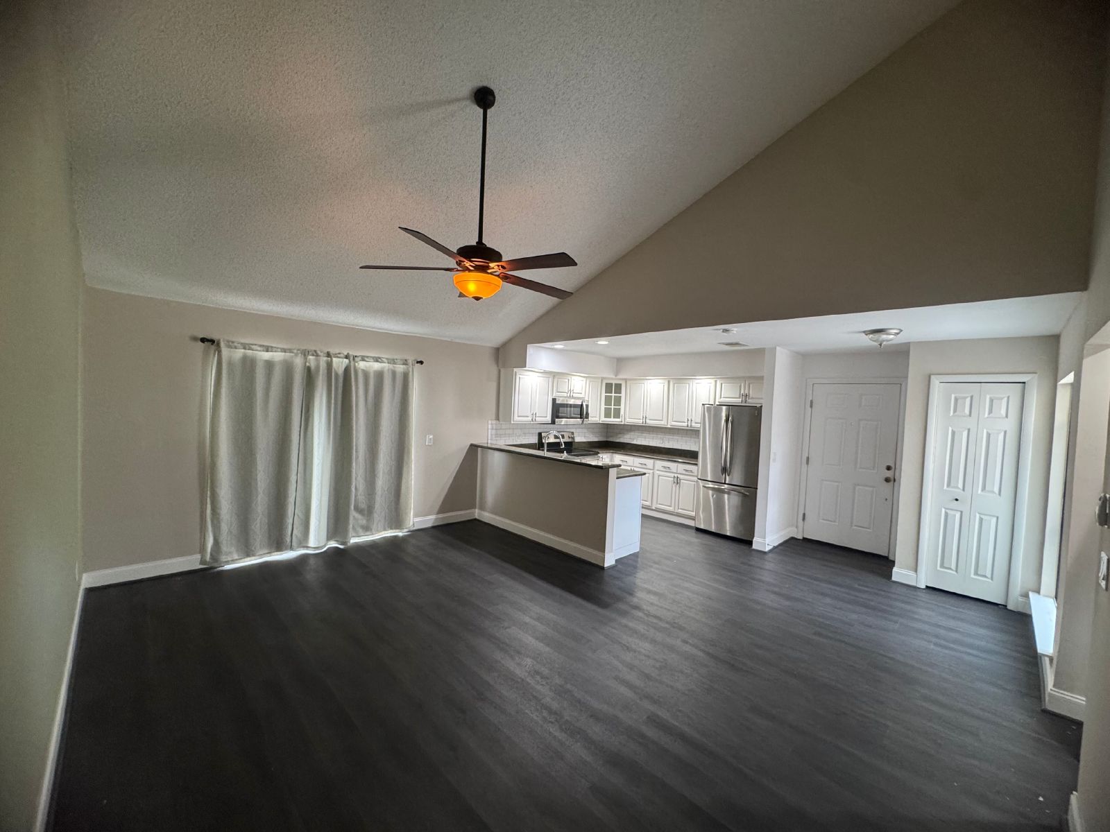 Beautiful And Updated 2 Bed 2 Bath Condo In Clearwater property image