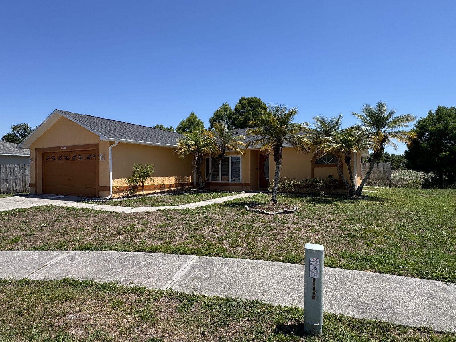 Beautiful 3/2/2 With Screened Lanai On Cul-de-sac property image