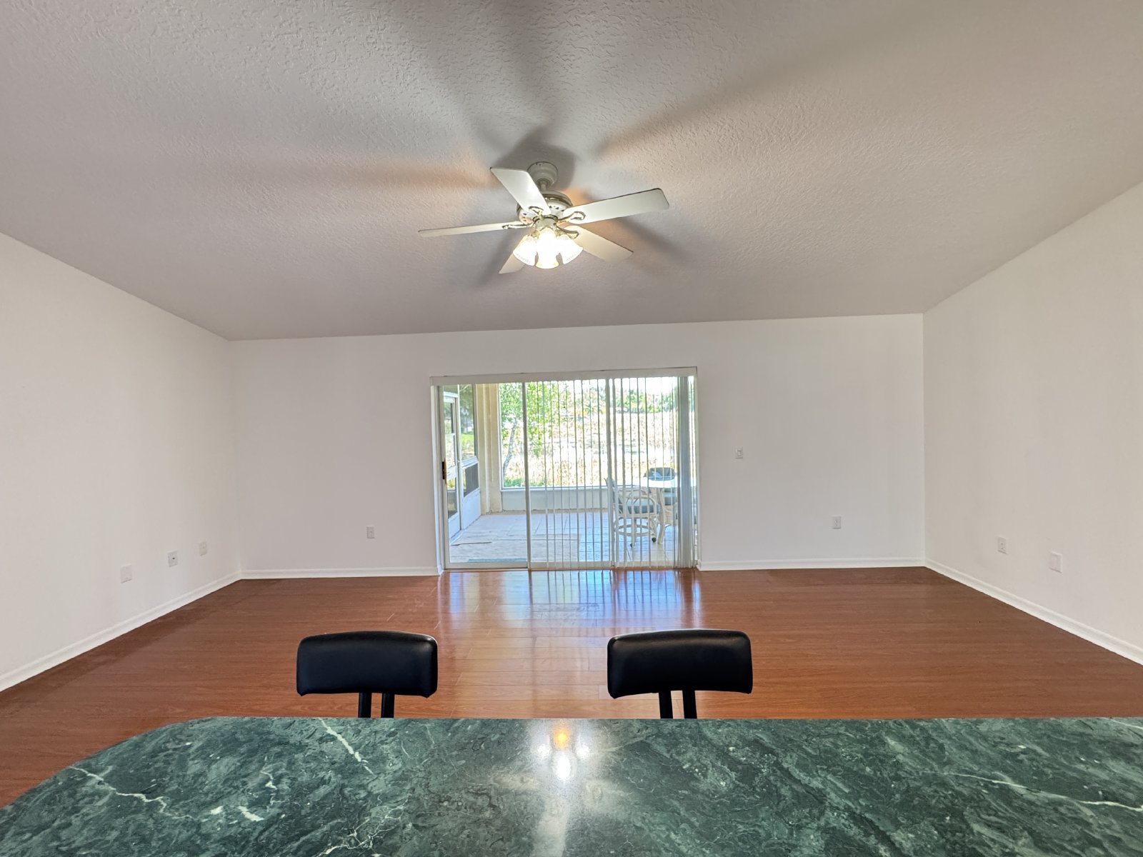 Beautiful 3/2/2 With Screened Lanai On Cul-de-sac property image