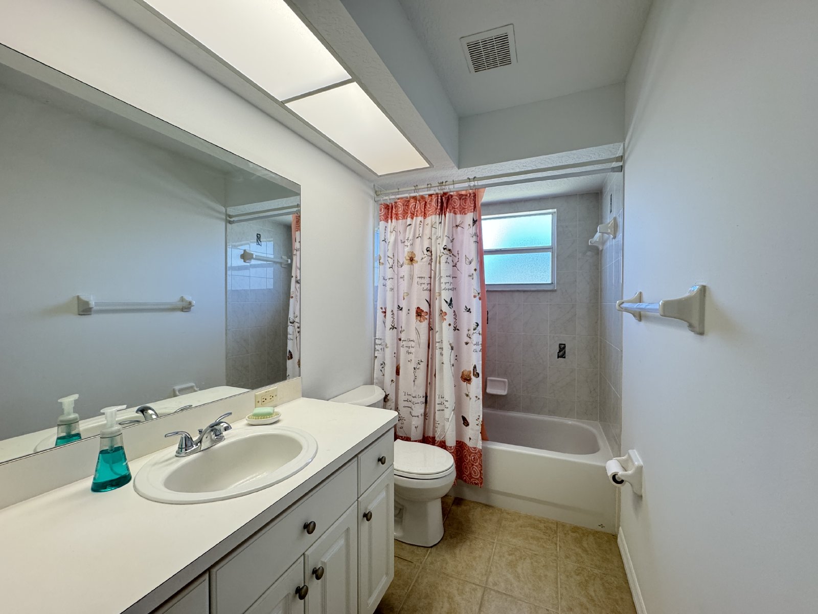 Beautiful 3/2/2 With Screened Lanai On Cul-de-sac property image