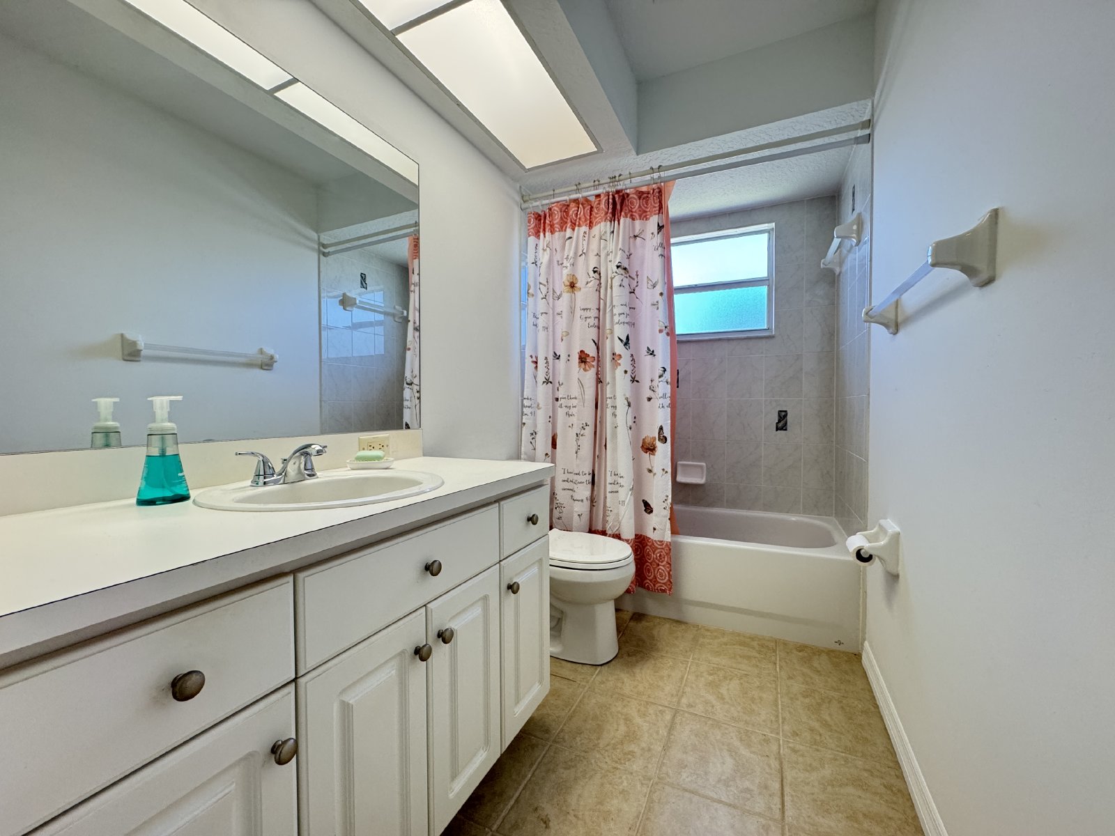 Beautiful 3/2/2 With Screened Lanai On Cul-de-sac property image