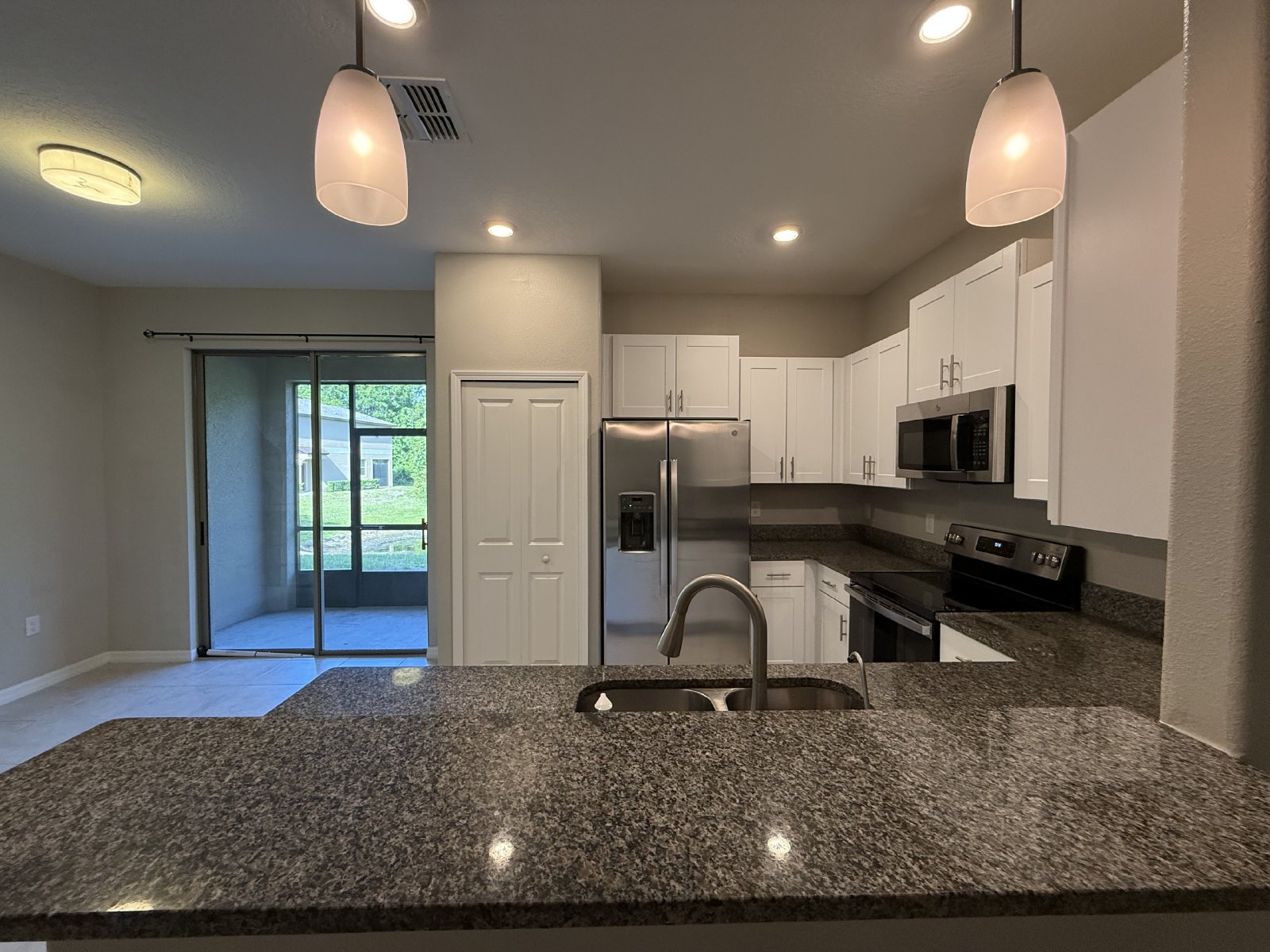 3 Bedroom, 2.5 Bath Townhome property image