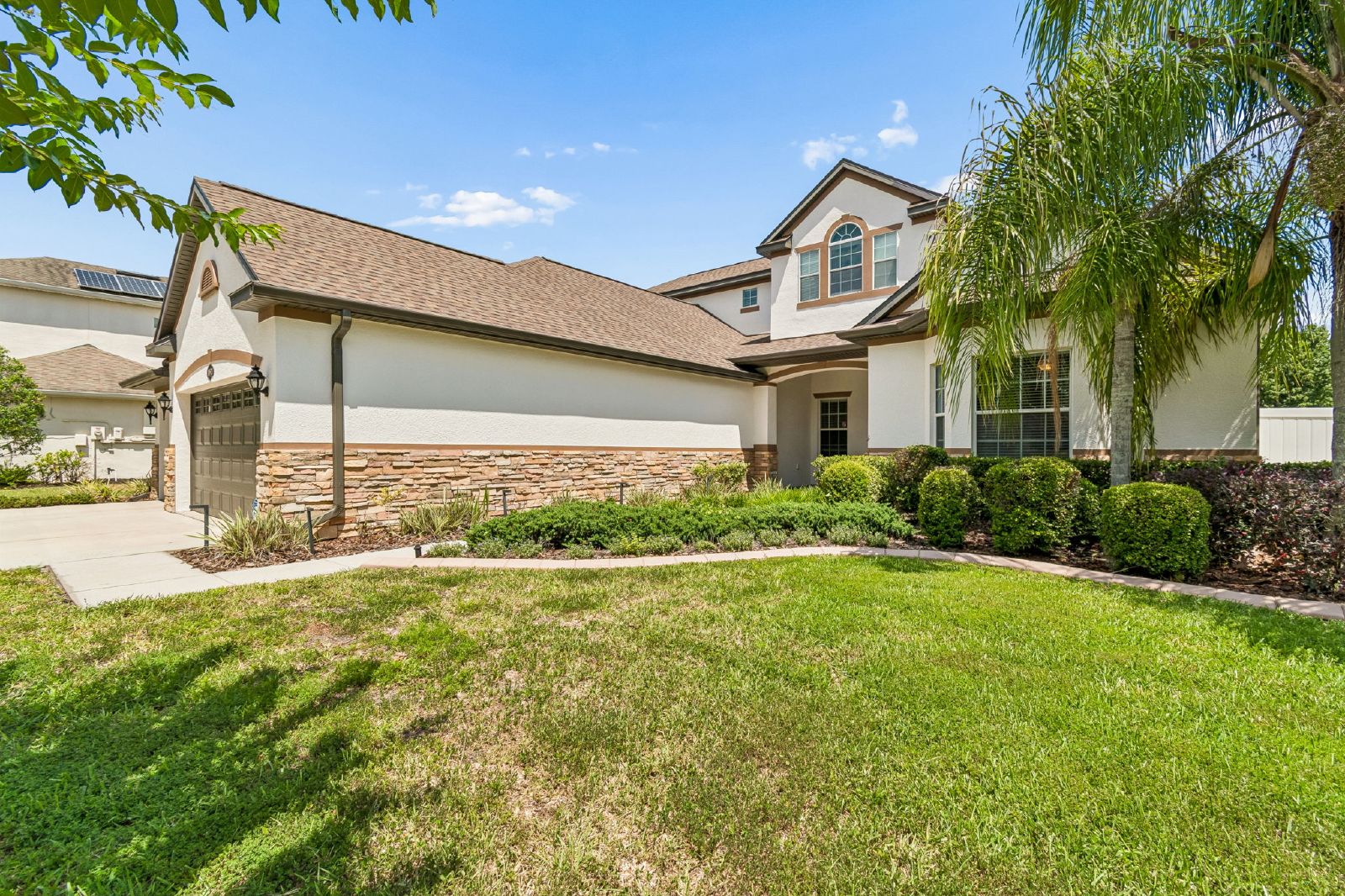 10524 MISTFLOWER LN, TAMPA FL 33647 property image