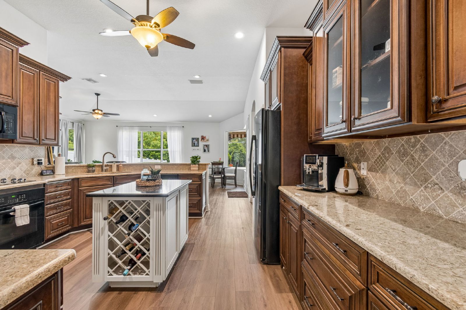10524 MISTFLOWER LN, TAMPA FL 33647 property image