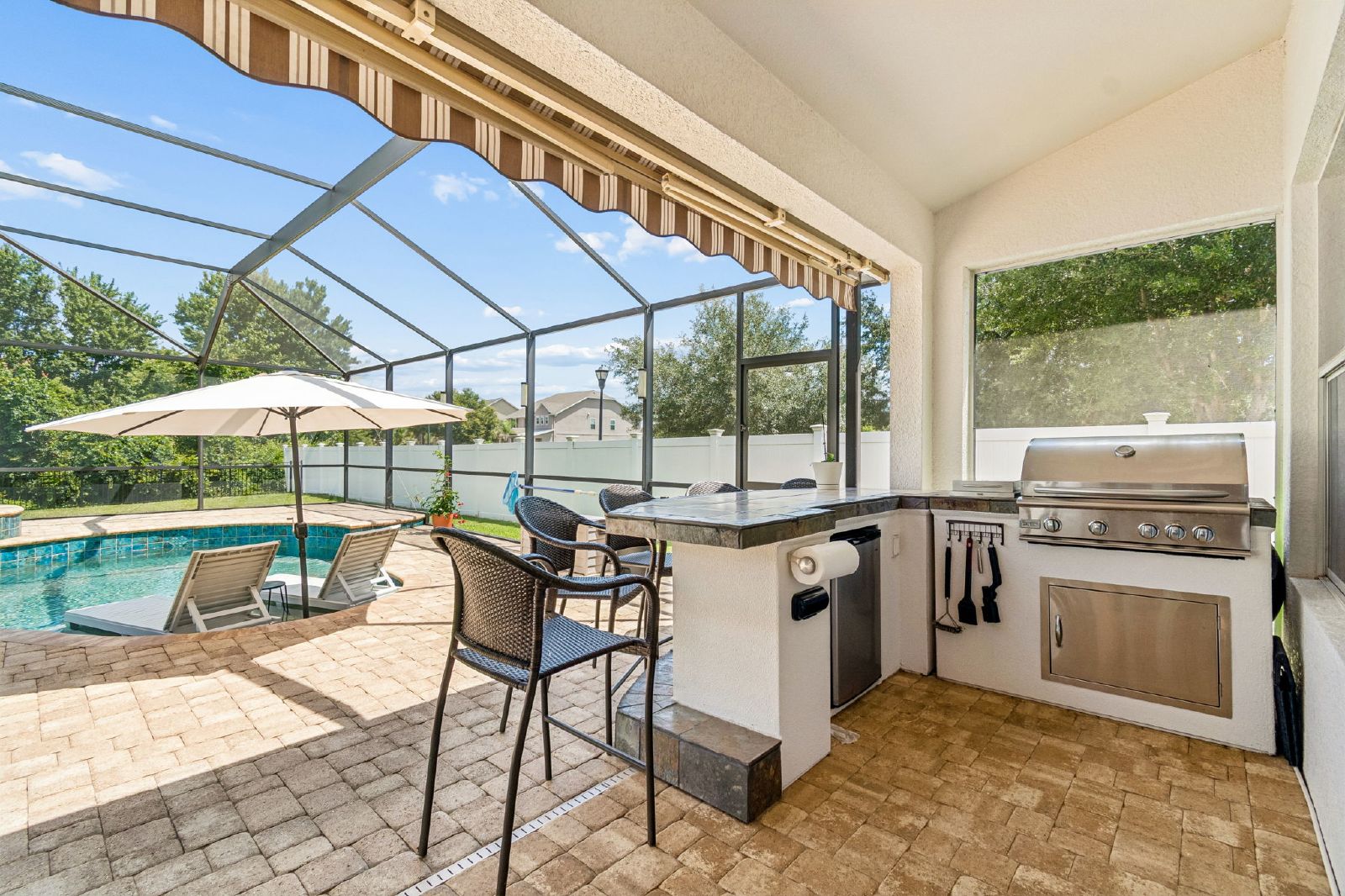 10524 MISTFLOWER LN, TAMPA FL 33647 property image