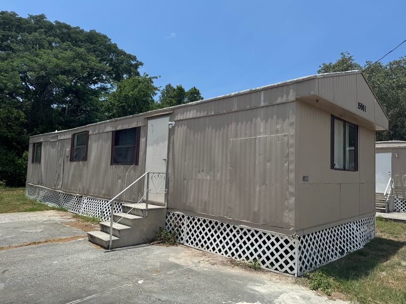 Charming 2 Bed 1 Bath Mobile Home In Hudson property image
