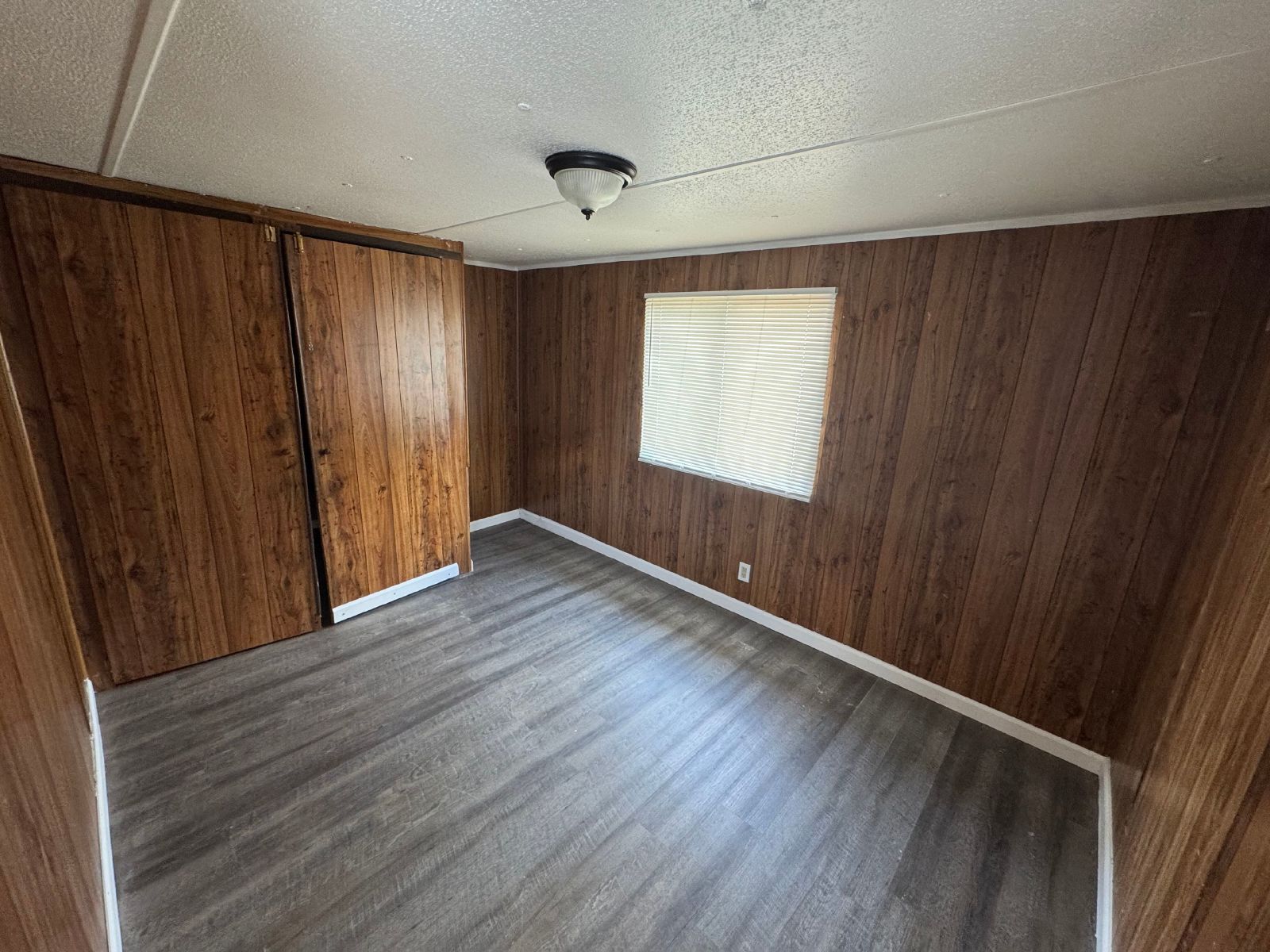 Charming 2 Bed 1 Bath Mobile Home In Hudson property image
