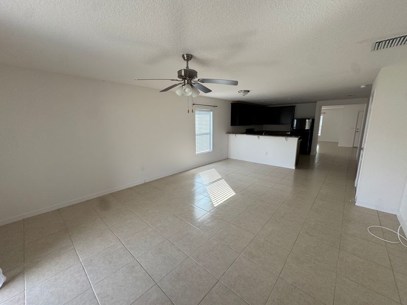Stunning 4 Bedroom 2 Bath Home In Sherman Hills property image