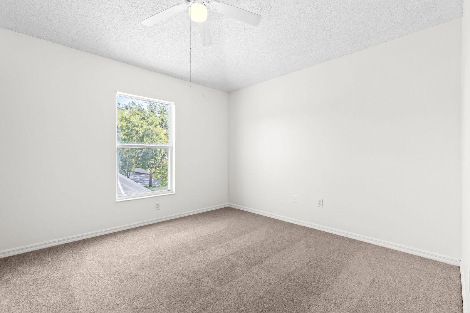 Pool Home For Rent In Westchase/Fawn Lake 4BR/3BA W/ Pool Care property image